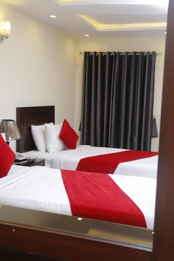 Hotel Noor Plaza Lahaur Zewnętrze zdjęcie