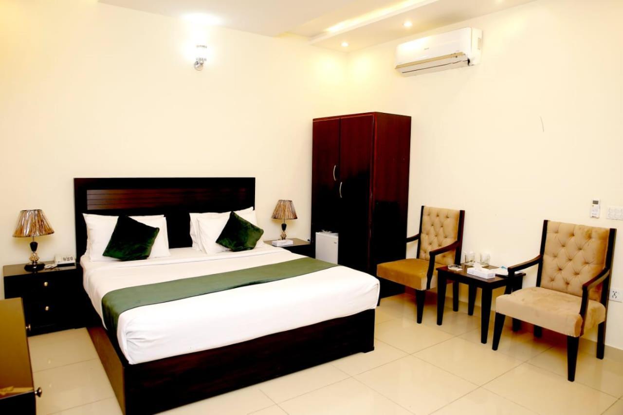 Hotel Noor Plaza Lahaur Zewnętrze zdjęcie
